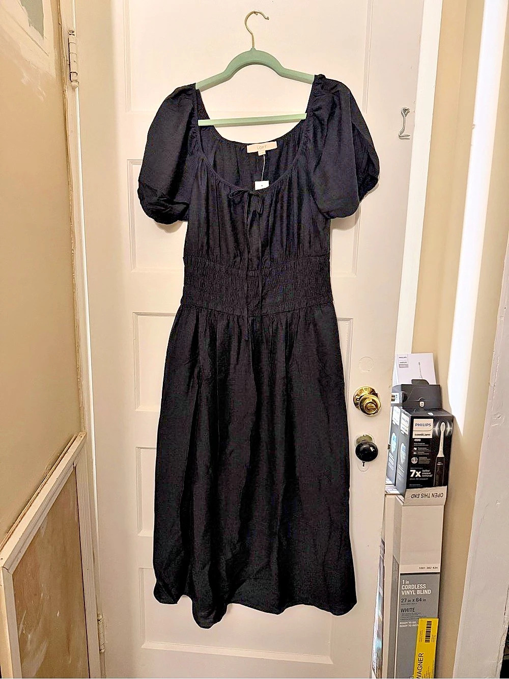 NWT LOFT Poplin Smocked Puff Sleeve Midi Dress Black